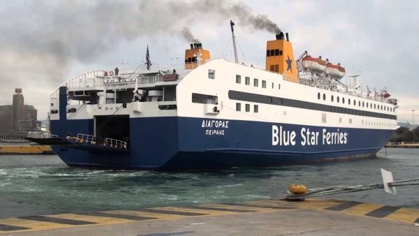 Blue Star Patmos: Ξεκινάει άμεσα η επιχείρηση αποκόλλησης