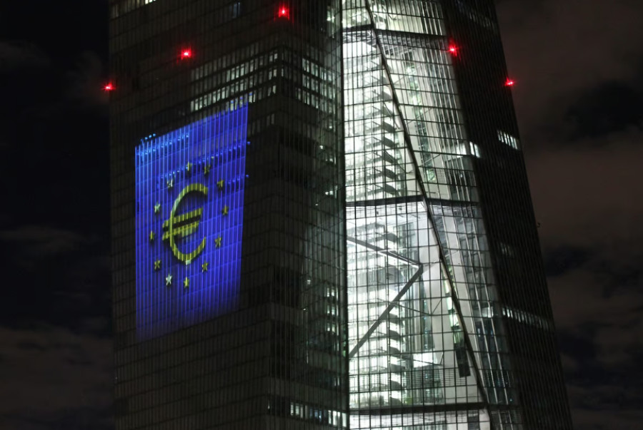 Ιστορική μείωση επιτοκίων από την ΕΚΤ-Η πρώτη από το 2019