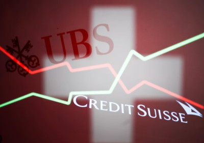UBS/Credit Suisse: Σενάρια περικοπών έως και 36.000 θέσεων εργασίας
