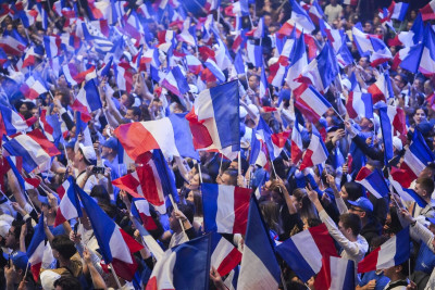 Γαλλία: Οι οικονομικές προκλήσεις εν όψει του νέου πολιτικού «χάρτη»
