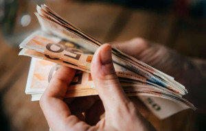 Υπουργείο Εργασίας: Ο «χάρτης» των πληρωμών από τον e-ΕΦΚΑ και τη ΔΥΠΑ έως τις 12 Ιουνίου