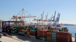 Υπό πίεση το εμπορικό λιμάνι του Πειραιά ελέω Χούθι