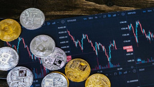 Έχασε τη... φόρα του το Bitcoin «πληγωμένο» από τον Μασκ