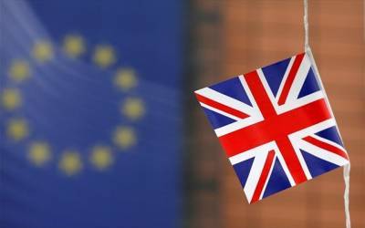 Σε συνεχή διαπραγμάτευση Βρυξέλλες-Λονδίνο για συμφωνία στο Βrexit