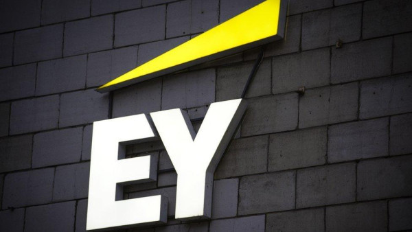 EY: Παραμένει ανθεκτική η παγκόσμια δραστηριότητα δημόσιων εγγραφών