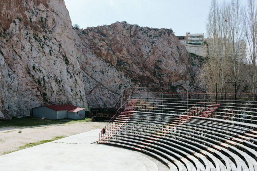 Ποιες θεατρικές παραγωγές θα δούμε το καλοκαίρι;