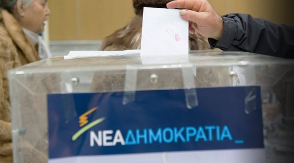 Η ΝΔ μετράει τη δημοφιλία δημοσιογράφων που θέλει να εντάξει στα ψηφοδέλτιά της