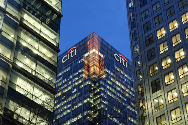 Citigroup: Σημαντικές απώλειες 21% στα κέρδη για το δ' τρίμηνο