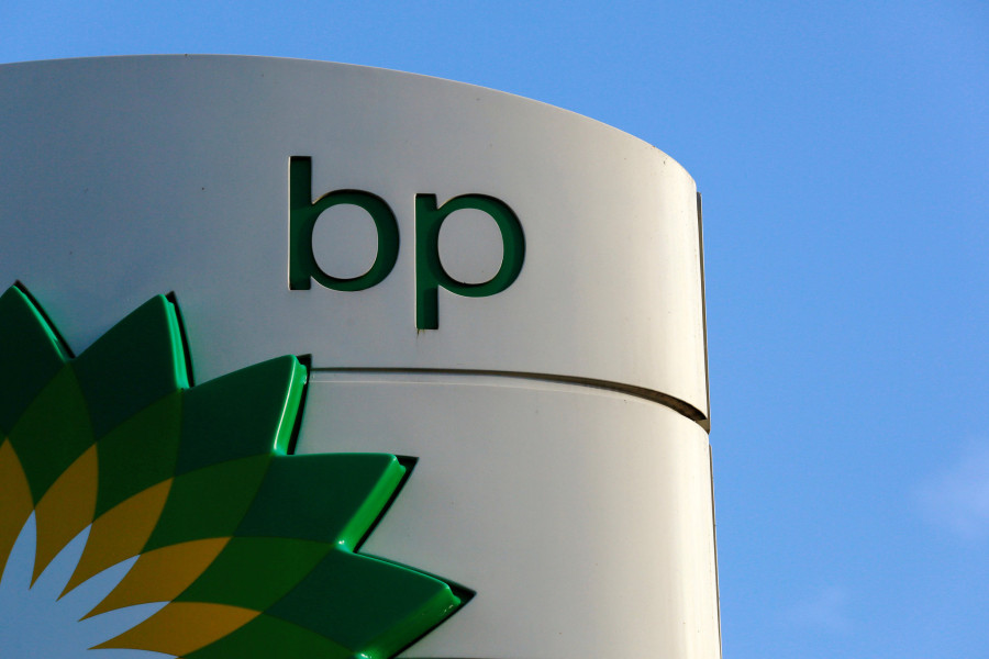 Η BP πουλά τις ανεμογεννήτριες και στρέφεται στην ηλιακή ενέργεια