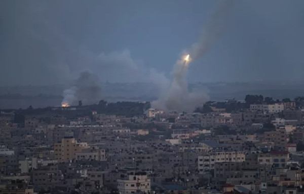 Ήχησαν σειρήνες στο Τελ Αβίβ- Επίθεση της Χαμάς με ρουκέτες
