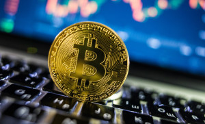 Σε υψηλό τεσσάρων εβδομάδων το Bitcoin- Ξεπέρασε τα $17.200