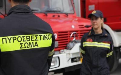 Σε 962 προσλήψεις εποχικών πυροσβεστών προχωρά η Πυροσβεστική