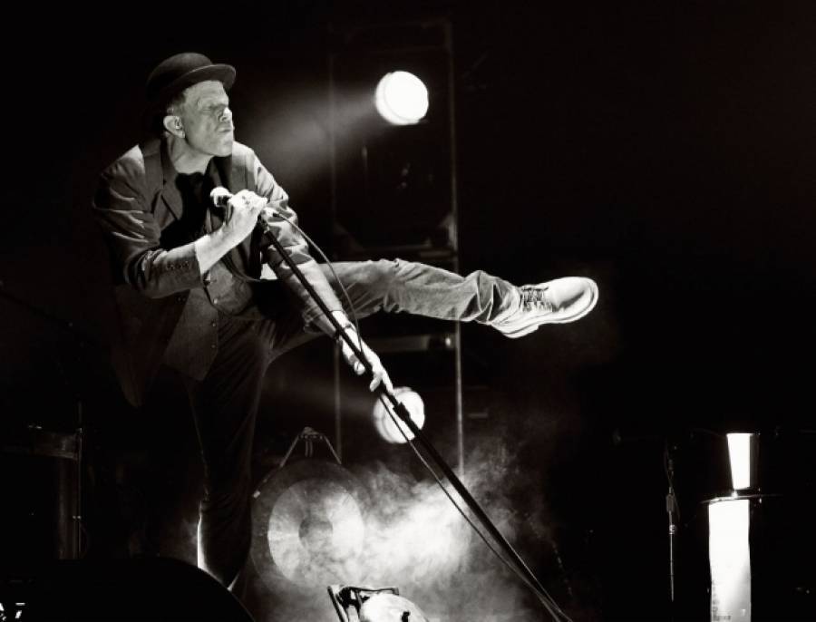 O ιδιαίτερος Tom Waits