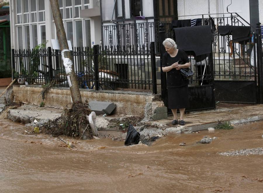 Αποκαταστάθηκε η κυκλοφορία στη Μάνδρα