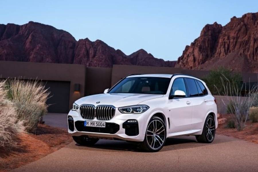 BMW X5 και η BMW X6 με μια νέα, αποδοτική, ήπια υβριδική τεχνολογία