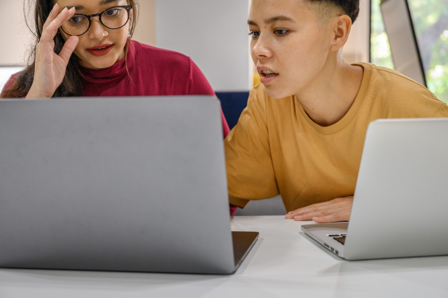 Από τις ψηφιακές αίθουσες στους AI tutors: Η Gen Z βλέπει την Τεχνητή Νοημοσύνη ως το μέλλον της εκπαίδευσης
