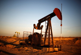 «Εκτοξεύονται» ξανά οι τιμές του πετρελαίου- Πάλι πάνω από $100/βαρέλι