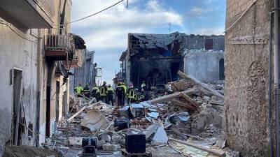 Κατέρρευσε τετραώροφη πολυκατοικία από έκρηξη στη Σικελία- Τρεις νεκροί