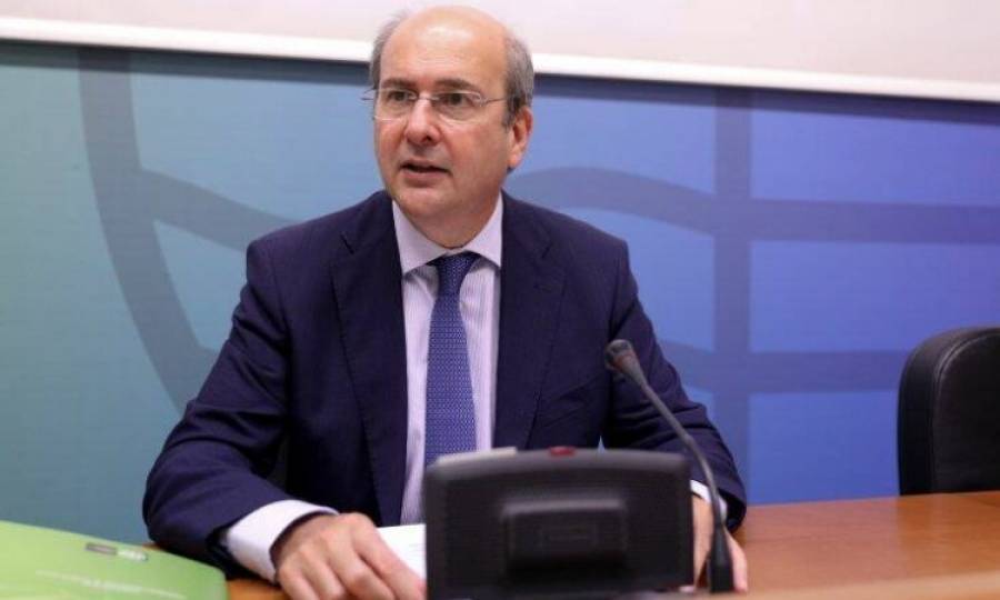 Χατζηδάκης: Ξεκινά από το Δεκέμβριο το σχέδιο ενεργειακής αναβάθμισης κτιρίων