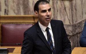 Θεμιστοκλέους: Η φροντίδα νεφροπαθών αποτελεί βασική προτεραιότητα στο υπουργείο Υγείας