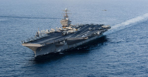 USS Abraham Lincoln: Πάνω από 250 ημέρες σε αποστολή και ο Τραμπ λέει «ούτε κατά διάνοια αρκετές»