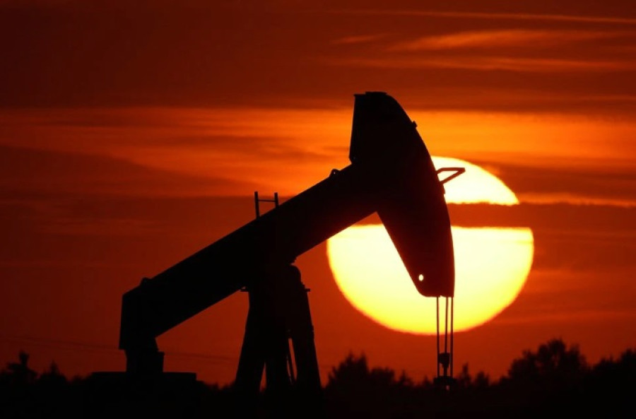 Υποχωρεί άνω του 1% υπό τον φόβο ύφεσης το πετρέλαιο