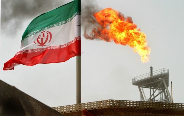 Το Ιράν καθησυχάζει τους επενδυτές πετρελαίου