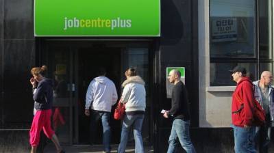 Έπεσε στο 3,9% η ανεργία στη Βρετανία