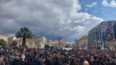 Αντίδραση αντιπολίτευσης για τα επεισόδια- Παραίτηση Χρυσοχοΐδη ζητά ο ΣΥΡΙΖΑ