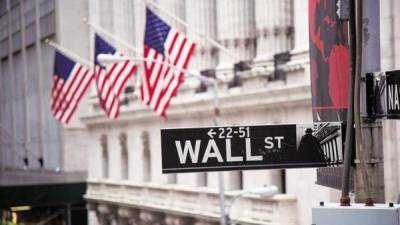 Θεαματική επάνοδος κοντά στα ιστορικά υψηλά για τη Wall Street