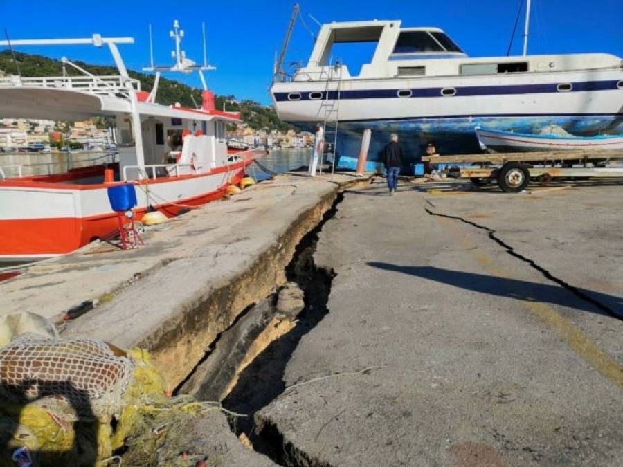 Εκκενώθηκαν τρεις κατοικίες από πτώση βράχου στη Ζάκυνθο