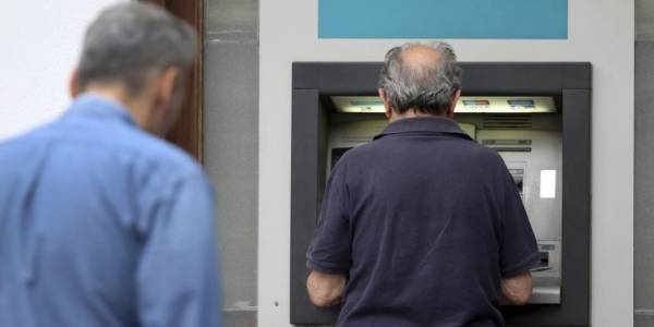 Συντάξεις Ιουλίου: Τρεις πληρωμές και μία απόφαση