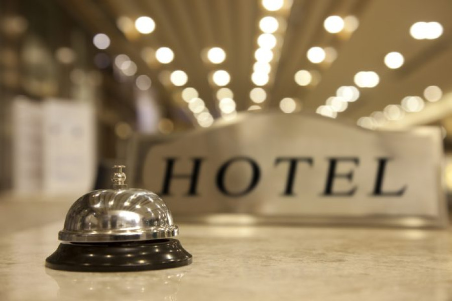 Ξενοδοχεία Αττικής: «Φρένο» στις πληρότητες-Το μήνυμα για το Airbnb