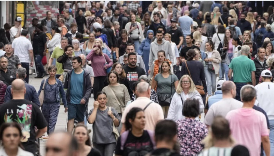 Σταθερή η καταναλωτική εμπιστοσύνη στην ευρωζώνη τον Σεπτέμβριο