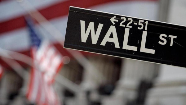 Wall: Πιέσεις στον S&P από το άλμα των αποδόσεων – Σε τροχιά για πτωτική εβδομάδα