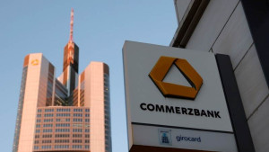 Σε υψηλό 15ετίας τα καθαρά κέρδη της Commerzbank