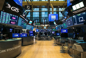 Wall Street: Στάση αναμονής μετά τα στοιχεία για την ανεργία