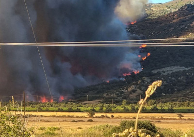 Μαίνεται η φωτιά στην Εύβοια- Συνεχή 112 για εκκενώσεις οικισμών