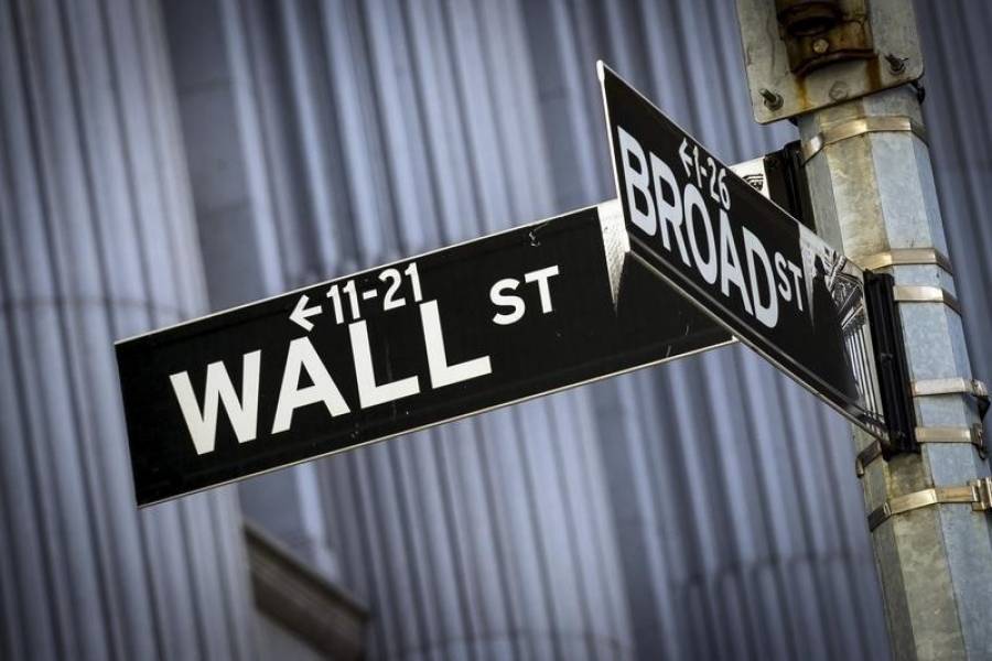 Wall Street: Ρεκόρ ο Nasdaq, παρά τη βουτιά της Tesla