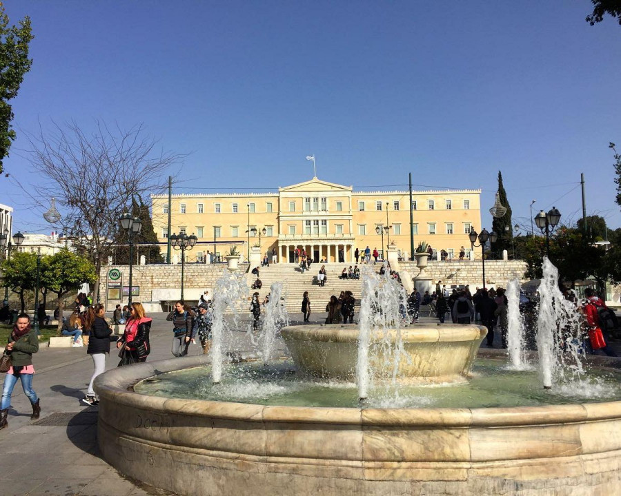 Δήμος Αθηναίων: Παρεμβάσεις για την καταπολέμηση τρωκτικών στην πλατεία Συντάγματος