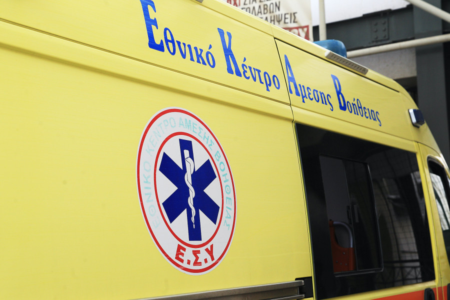 Μεσσηνία: Φορτηγό ανετράπη και προσέκρουσε σε τρία ΙΧ- Τέσσερις νεκροί
