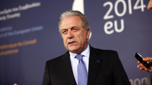 Αβραμόπουλος: Ανακλήθηκε το ένταλμα για το Qatargate – Κλείνει η υπόθεση στην Ελλάδα