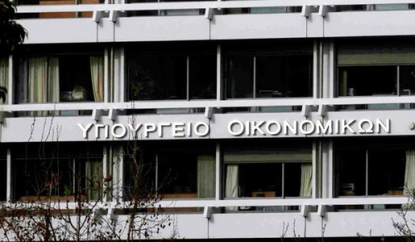 Η πορεία των ληξιπρόθεσμων χρεών κατά τα έτη 2013-2014-2015