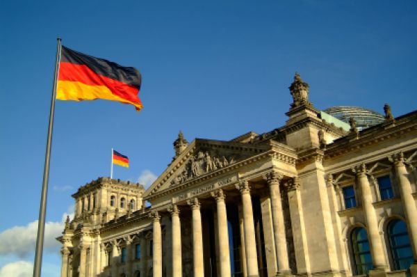 WSJ:Η Γερμανία δεν θα συμμετάσχει σε ΑΜΚ της Deutsche Bank