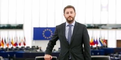 Νίκος Ανδρουλάκης: Η κυβέρνηση είναι κινούμενη άμμος