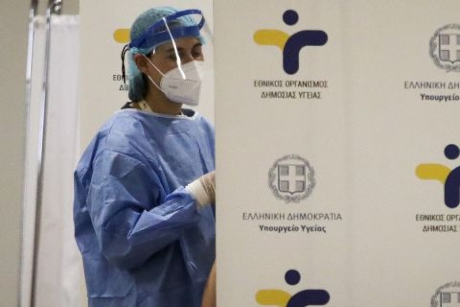 ΕΟΔΥ: Σαράντα θάνατοι, 25 διασωληνωμένοι από κορονοϊό την τελευταία εβδομάδα