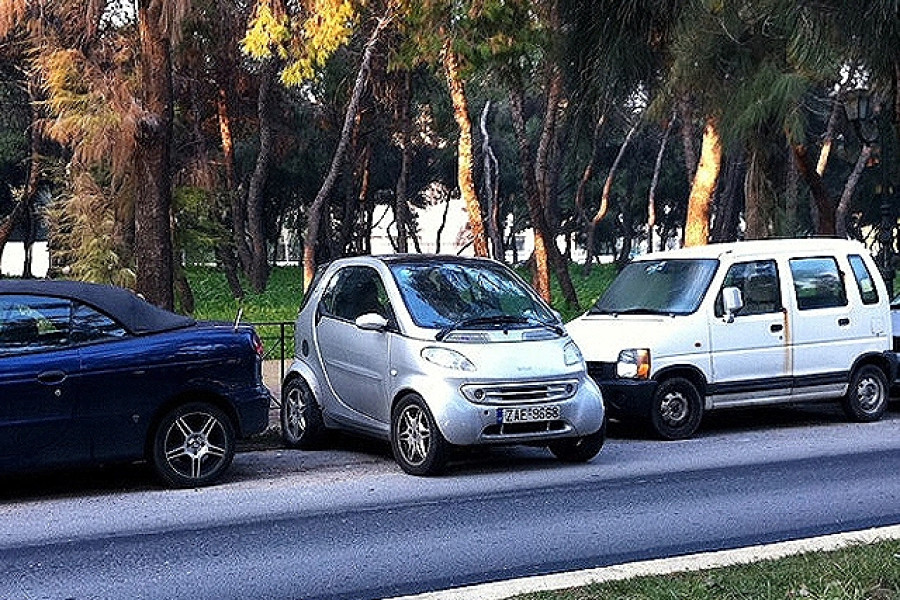 Ξοδεύουμε μια περιουσία, ψάχνοντας θέση για παρκάρισμα