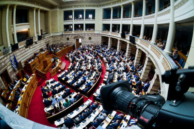 Το απόλυτο κοινοβουλευτικό μπάχαλο