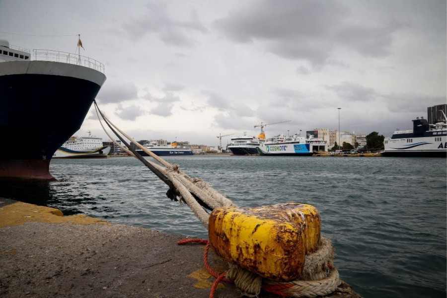 Απεργία ΠΝΟ: Δεμένα τα πλοία για τον Αντώνη