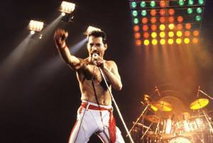 30 χρόνια χωρίς τον Freddie Mercury: 10 πράγματα που δεν ξέρατε για την ταραχώδη ζωή του